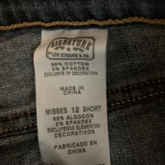 Levi’s signature size 12 short  at waist bootcut jeans. Worn about 8x - Picture 4 of 6
